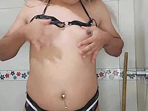 Rica transexual bathroom solo play looks so tasty
