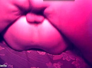 isa spreads legs for swinger friend