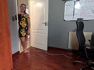 Dirty talking deepthroat cum twice