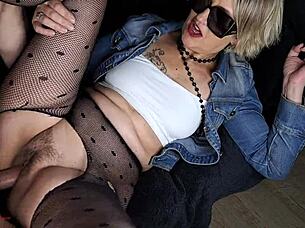 i'm hooked on this 50yo blonde milf's cheating affair