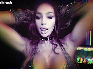 Goth Sisi Rose Craves Rough Facials!