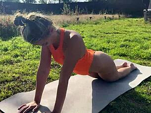i did steamy outdoor yoga then sucked his huge cock hard