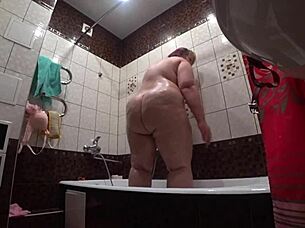 hidden cam spies fat model's big ass shower backstage