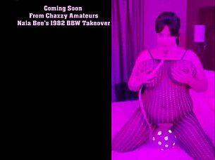 naia bees shakes big bbw tits in retro dance