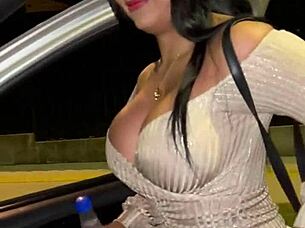 stranger convinces 23-year-old club girl for outdoor pussy pounding