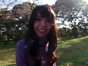 babe deepthroats fat cock in backseat ride