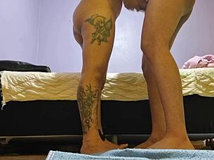 câmera escondida catches brazilian crossdresser prostitute raw fuck