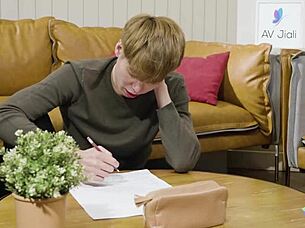 sexy taiwan tutor miss li zhiyan givin footjob an suckin cock 4k pt1