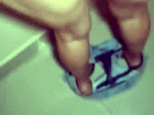 Quick Jeans Fuck Petite Curvy Wife Ass Shake