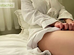 arab beauty masturbates solo after steamy shower