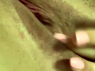 thick teen babe gropes big natural tits for daddy 😘🍑