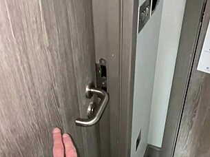 Stepmom tempts with her tight ass sharing bed secrets