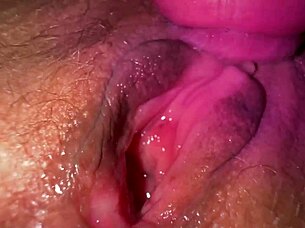 polishing girlfriend's swollen clit till it creaks in garage closeup