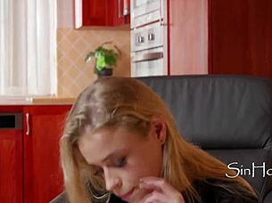 alexa flexy bends flexible euro ass hardcore anal