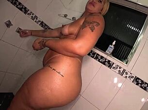 Big ass brazilian latinas turn shower into wild bath party
