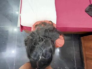 Indian girlfriend rides boyfriend cowgirl in homemade couple romance video