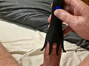 check out this bodybuilder's cock vibrating massager closeup moans