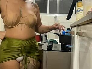 wanna see my swollen pussy flash live in the kitchen mini skirt?