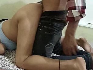 Desi big ass indian girl craves bbc boyfriend's xxx pounding