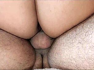 Uff, close-up pussy bounce on huge cock! 🔥🍆