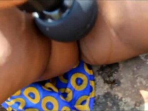 Juicy Ebony Fingers Squirting Pussy on Solo Date