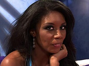 Fucking Beautiful Black Milf's Shaved Pussy in Heels