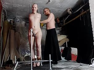 Steel pony bondage ride hits multiple squirting orgasms 😩🔥