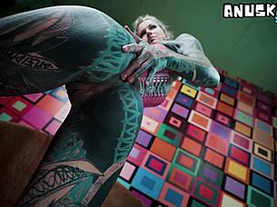 goth corset slut gaps ass with steel toy squirt