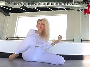 i'm like totallly into this yoga n stretching sesh ya know...