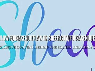 College teen slurps dick in dorm bathroom, facial punishment for being late