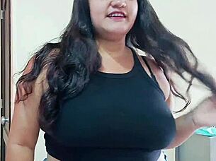 stranger helps dumped latina chica after boyfriend leaves