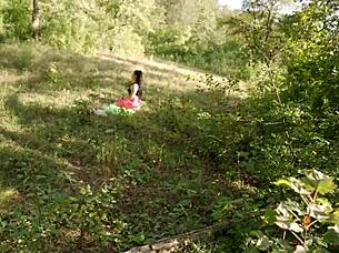 Fucking Yoga Babe In Woods