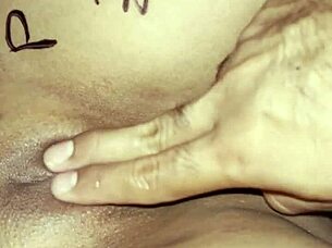 frida latina fingers her sexy tight vagina teasingly