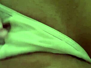 wanna watch me masturbate with this dildo till i cum hard?
