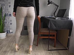 that office milf flashes her tight ass in super snug pants