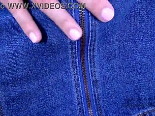 Wow! Sultry Brunette Fucked Wild At Casting!
