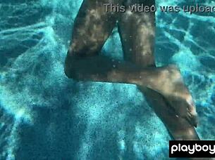 Oh god, finger this hairy ebony milf pussy underwater now!