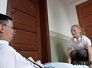 mature czech milf seduces young stud after run for morning sex 🔥