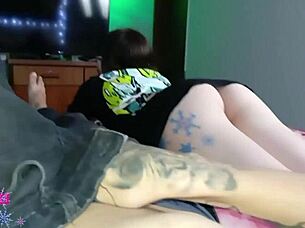 mas eu só queria ver você chupando esse pau alternativo tatuado né?