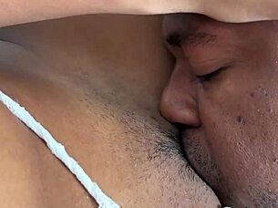 Amateur Couple's Passionate Pussy Eating Leads to Squirting