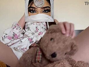 Arabian Big Tits Amateur Lollipop Pussy Fetish Tease