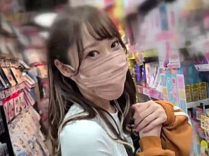 how do you make those erotic moans? idol voice actress intense sex up close!!