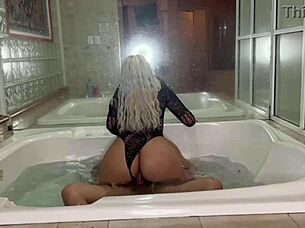 i'm big booty hotwife cheating feels so damn good