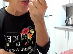 milf's wild food fetish creampie cfnm with hot sperm load 💦🍌