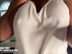 i squirt nonstop for a full minute wow 😩💦🔥