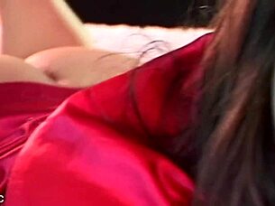 Juicy Latina babe squirts in squirting feet interview casting