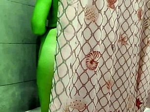 She-Hulk Homemade Halloween: Big Green Ass and Pussy Cosplay
