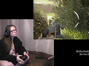 What if Ellie from Last of Us 2 played naked?