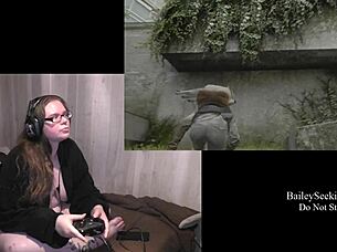 What if Ellie from Last of Us 2 played naked?