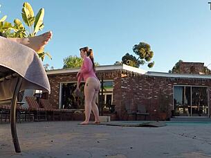 i can't do yoga without craving gigi breeze's cock breaks